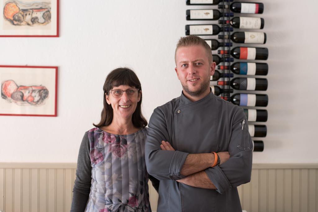 Willa Azienda Agricola Simone Cerruti - Moscateria Castiglione Tinella Zewnętrze zdjęcie